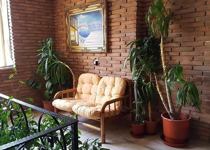 Livia Szálloda Tirana