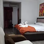 Livia 3* Tirana